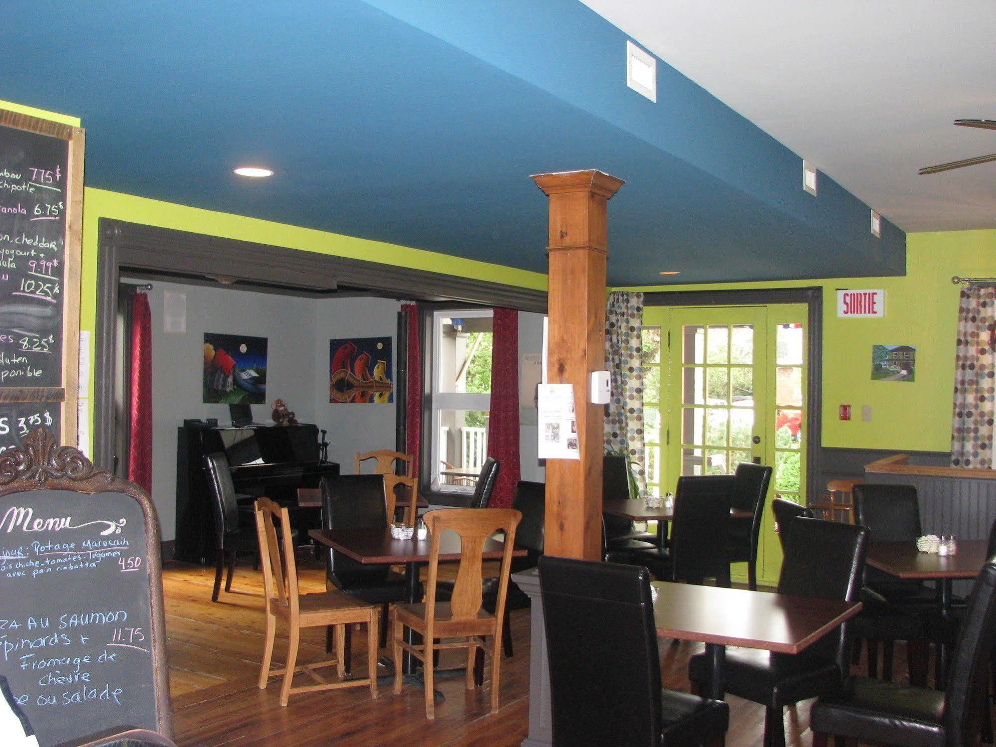 Auberge D'Anjou-Cocooning Cafe Petit Rocher Exterior foto