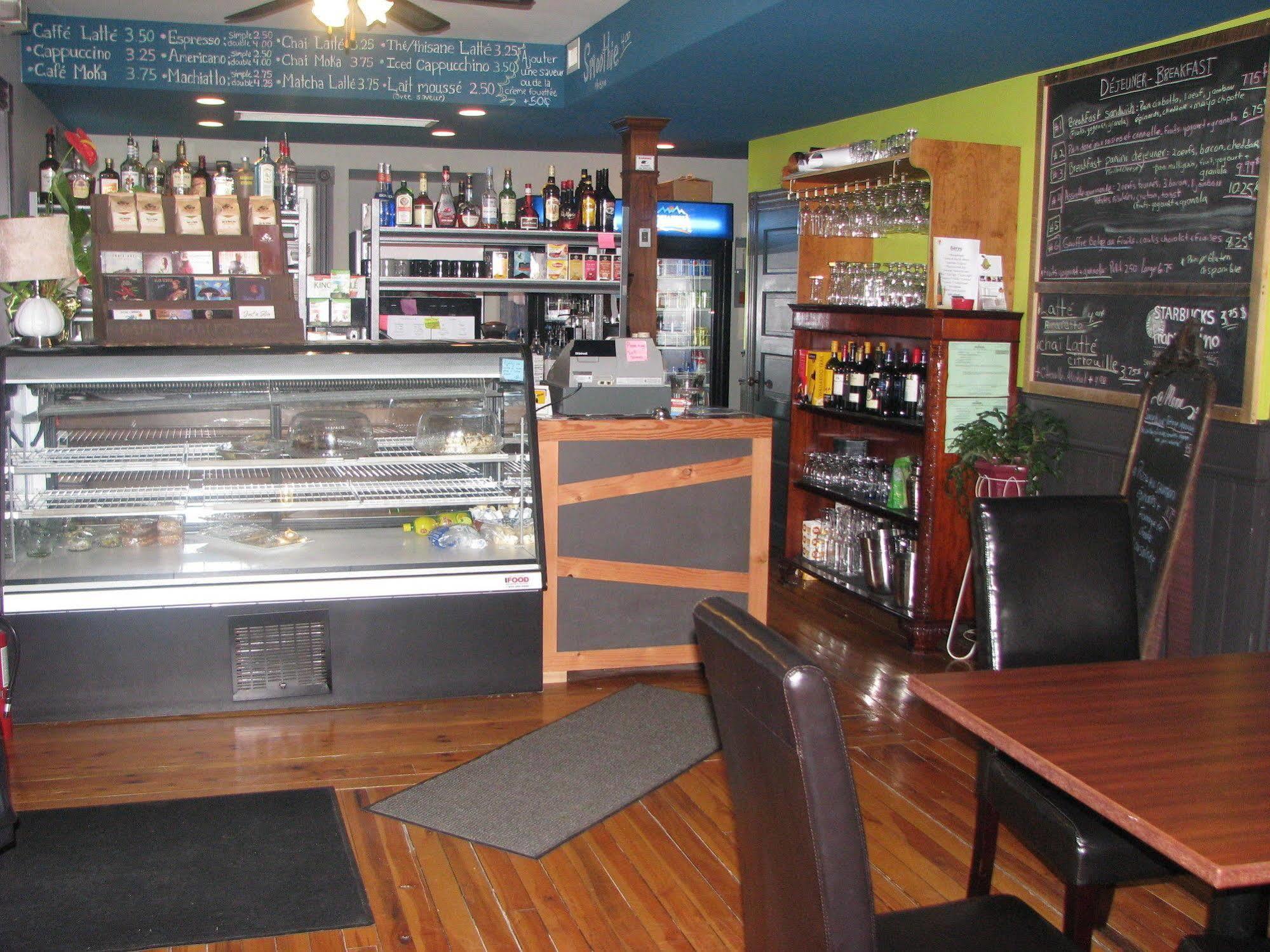Auberge D'Anjou-Cocooning Cafe Petit Rocher Exterior foto